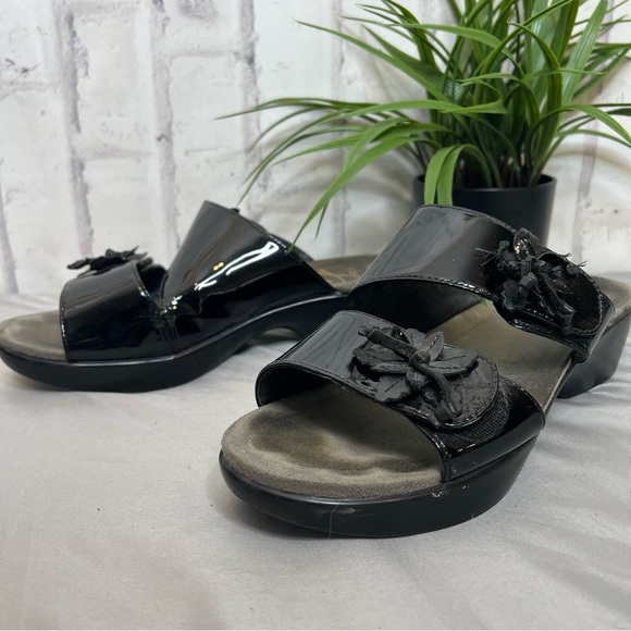 Dansko black patent leather Donna sandals size 40 - Picture 4 of 8